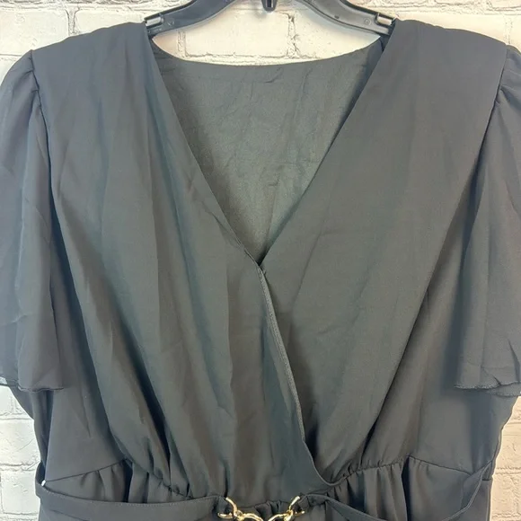 BloomChic Black Flutter Sleeve Wrap Peplum Blouse Plus Size 3X - Picture 4 of 7